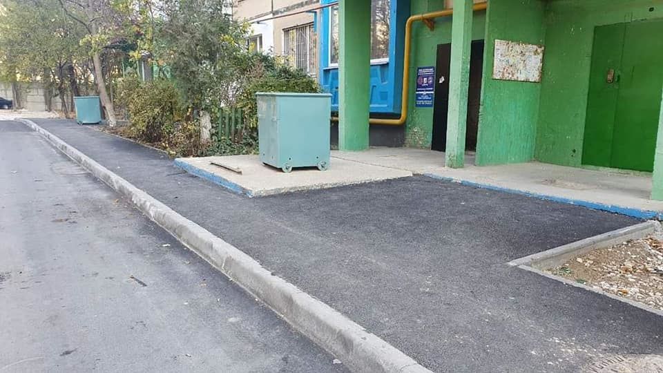 В Кишиневе продолжается благоустройство дворов жилых домов