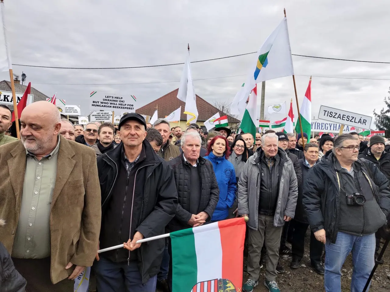 Венгерские фермеры устроили протест возле границы с Украиной