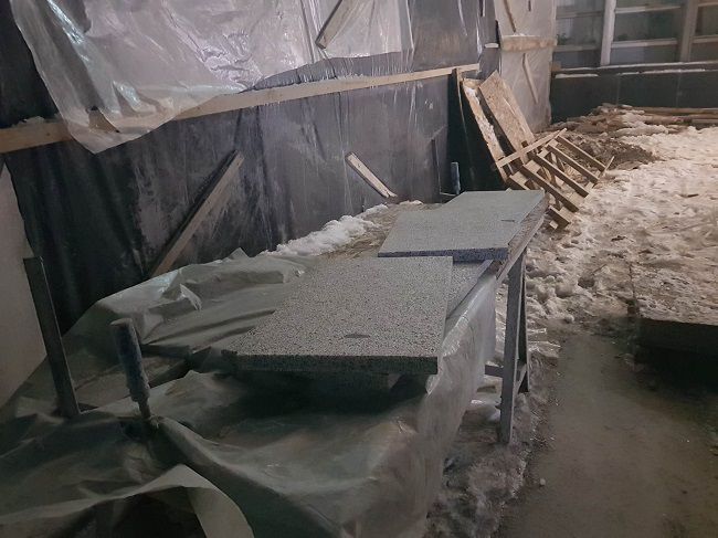 У правительства Молдовы развернулся ремонт центральной лестницы здания