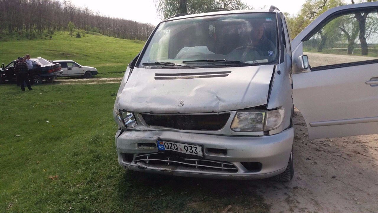 Четыре человека пострадали в серьезном ДТП в Кэлэраше