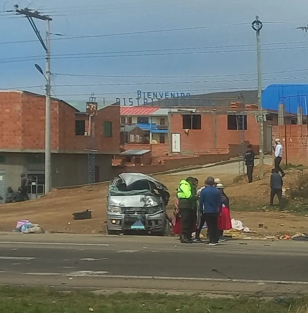 Accident în Bolivia cu implicarea unui microbuz: 13 persoane au murit
