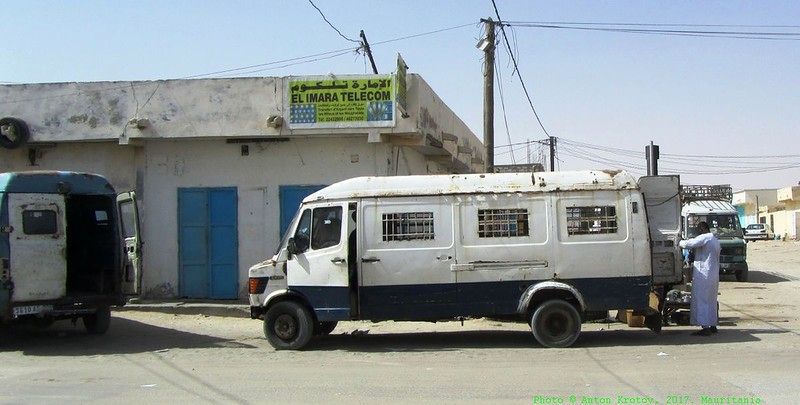 Dezastru! Cum arată microbuzele de linie într-o ţară din Africa