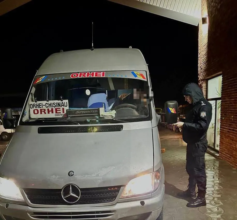 Полиция провела операции "Автобус" и "Такси"