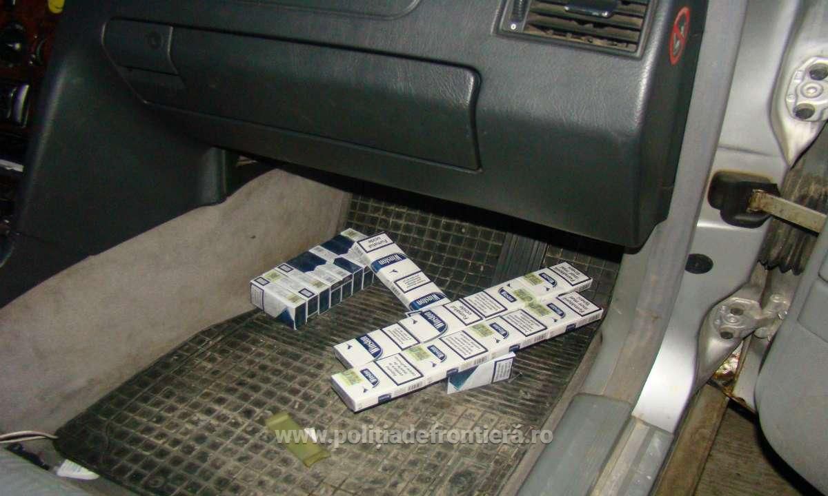 Четыре тысячи молдавских сигарет пытался вывезти из страны гражданин Румынии