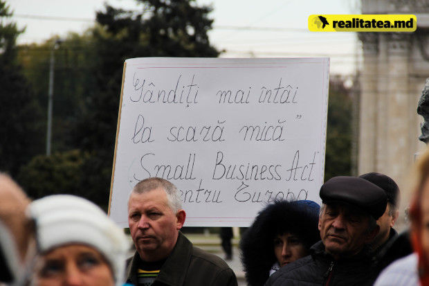 Патентообладатели протестовали у правительства и парламента