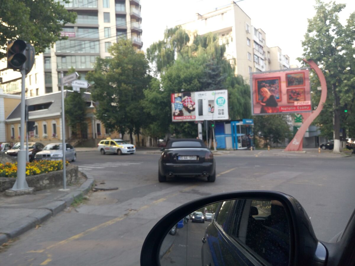 Очевидец заснял вопиющее нарушение ПДД