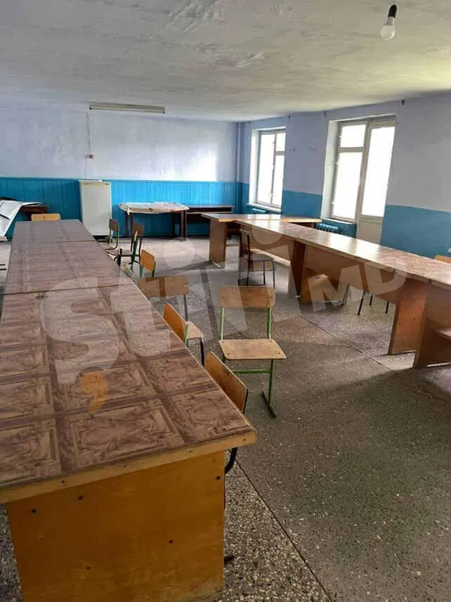Viitorii biologi se plâng că fac practică în condiții inumane