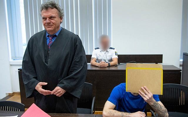 В Германии к пожизненному заключению приговорили убийцу уроженки Молдовы