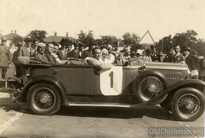 Опубликованы фотографии с автопробегов из Кишинева в 1928-1929 годах