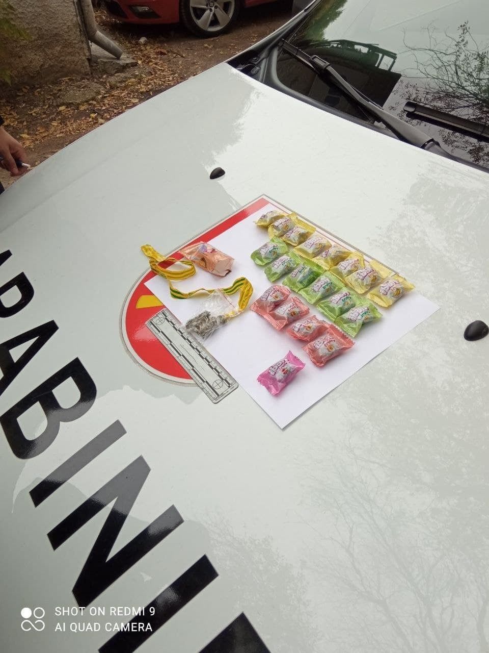 Карабинеры задержали в столице парня с 20 пакетиками наркотиков