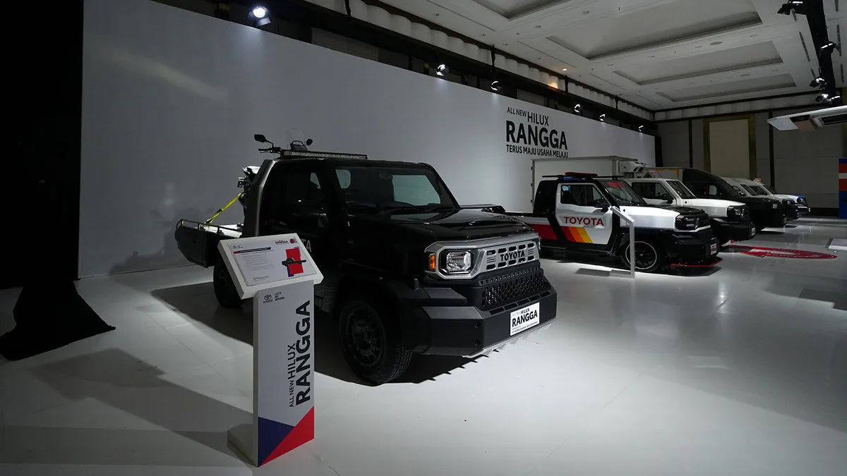Toyota представила пикап Hilux Champ