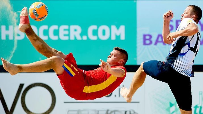 Молдова разгромила Румынию и вышла во второй этап отбора к ЧМ-2017 по пляжному футболу