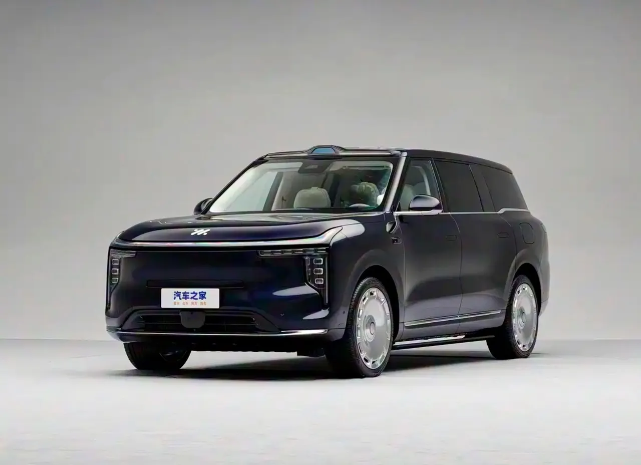 Un crossover electric premium cu duș în portbagaj, prezentat în China