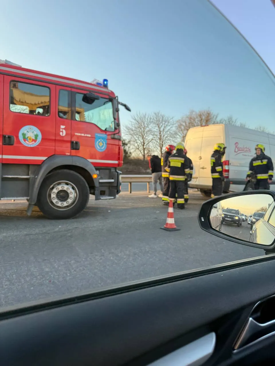 Цепное ДТП в Ставченах: на место прибыли пожарные и скорая помощь
