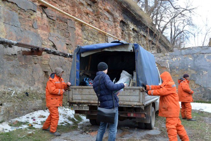 В Одессе под Потемкинской лестницей нашли человеческий скелет