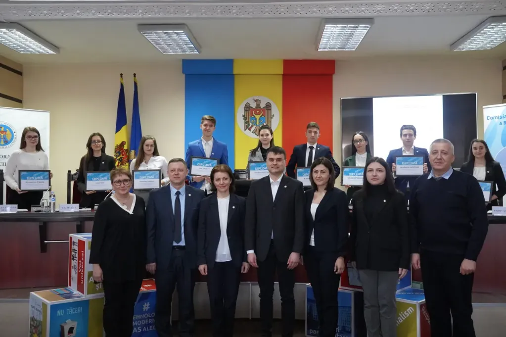 В ЦИК РМ поступила инициатива дать право молодежи голосовать с 16 лет