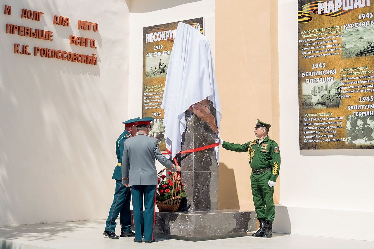 В Приднестровье в День Победы открыли памятник маршалу Жукову