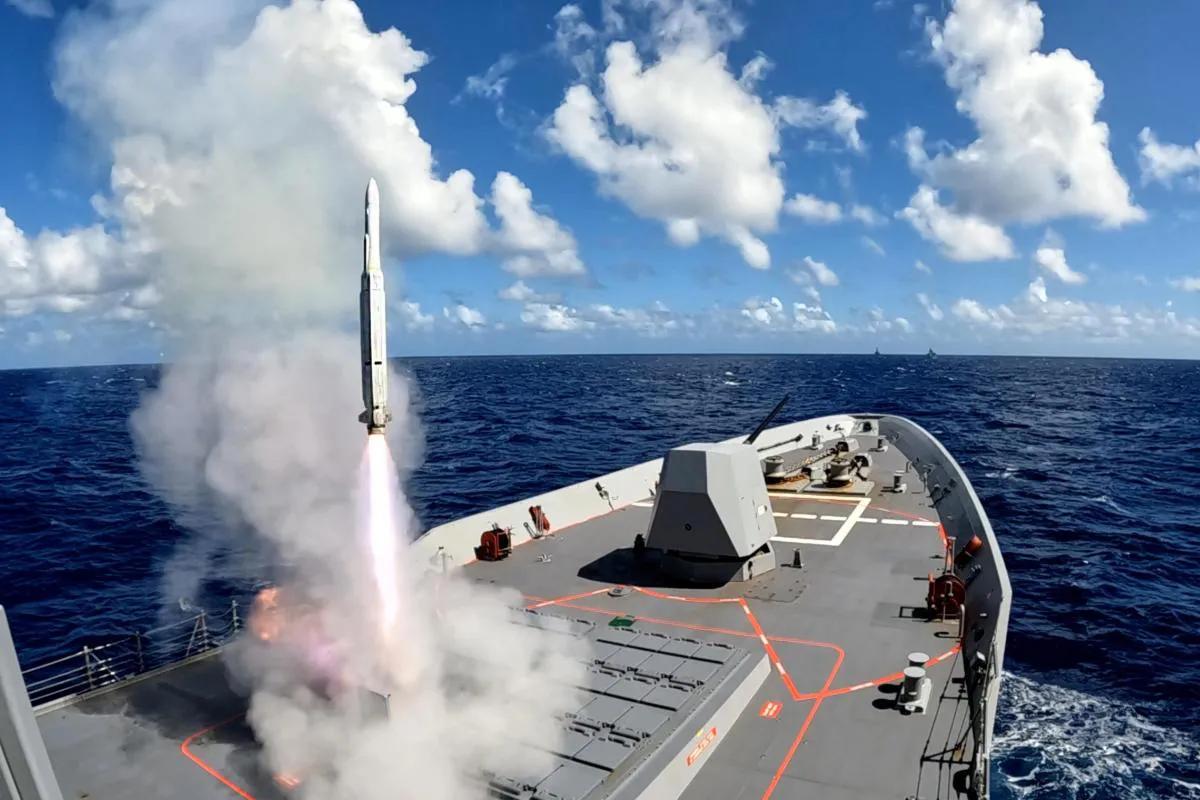 Австралийский ракетный эсминец HMAS Sydney уничтожил дрон на учениях в Тихом океане