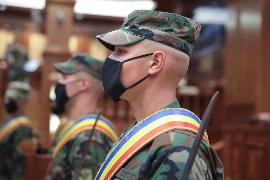 В парламенте ведутся приготовления для первого учредительного заседания