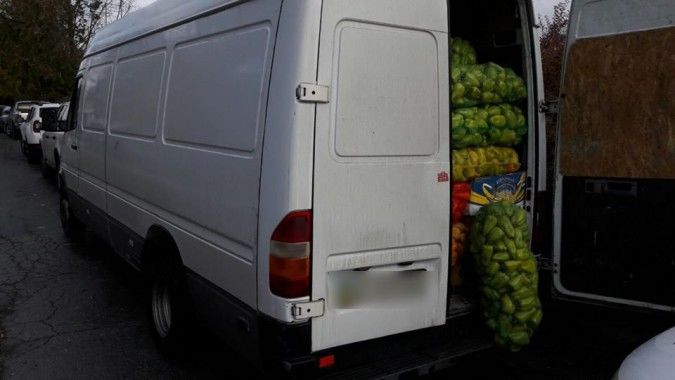 Trei tone de legume fără acte de proveniență au fost depistate de către Serviciul Vamal