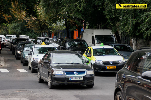 Закрытие ПВНС спровоцировало пробки в центре Кишинева