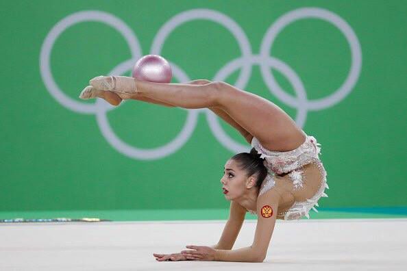 Россиянка Мамун выиграла золото ОИ в художественной гимнастике