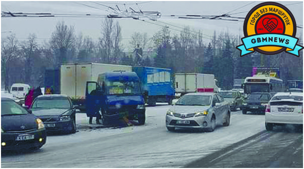 Haos în Capitală din cauza ninsorii: Peste 40 de accidente. Un șofer a murit