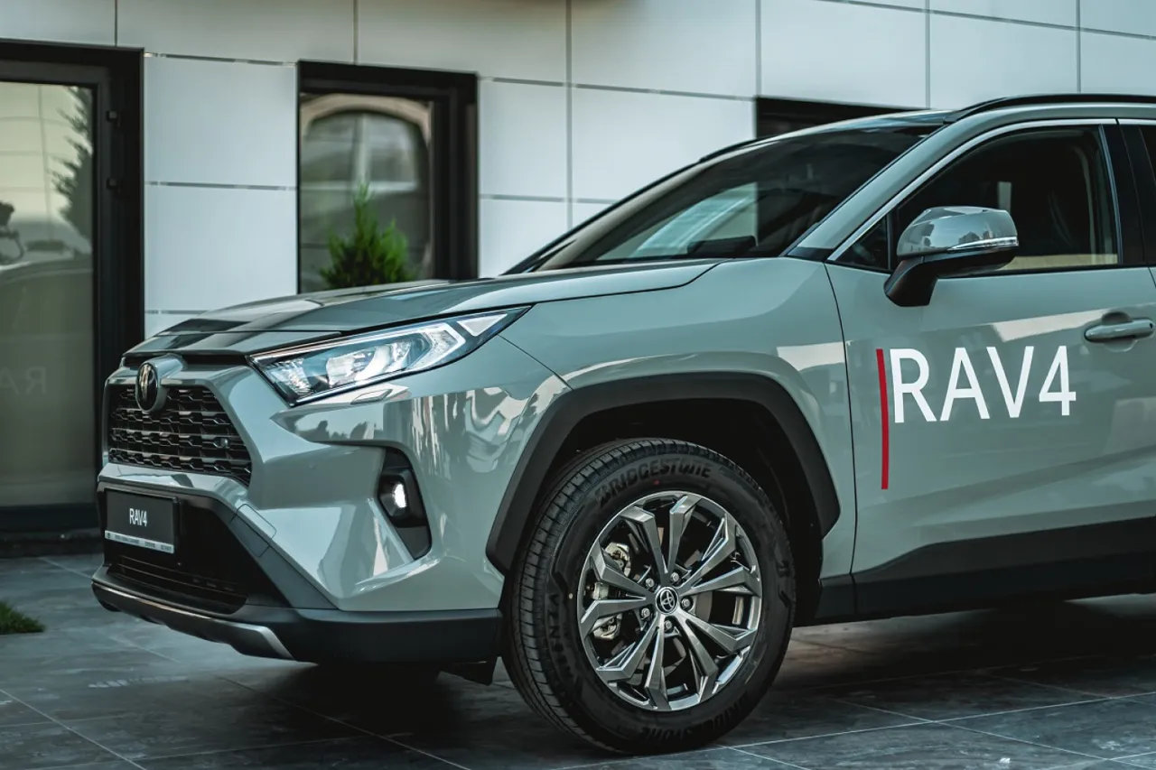 Toyota: Специальное предложение для RAV4 со скидкой до 1500 USD Ⓟ