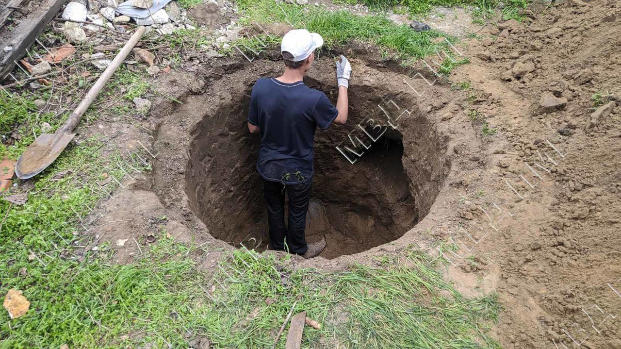 В Парканах при проведении земляных работ обнаружили человеческие останки
