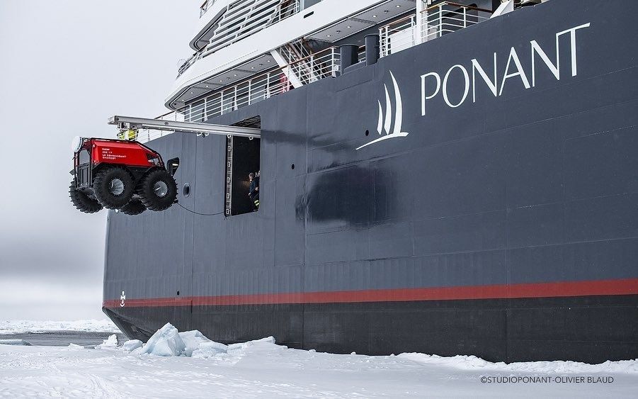 Арктический круиз: украинские вездеходы успешно покорили Северный полюс