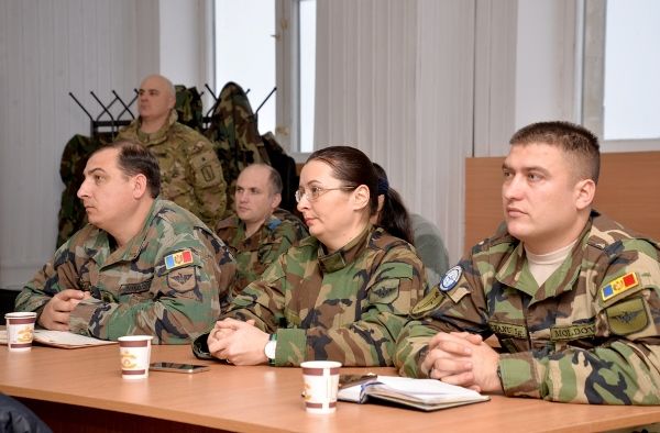 Американские инструкторы приступили к обучению молдавских военных