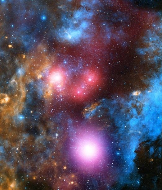 NASA показало красочное фото космоса