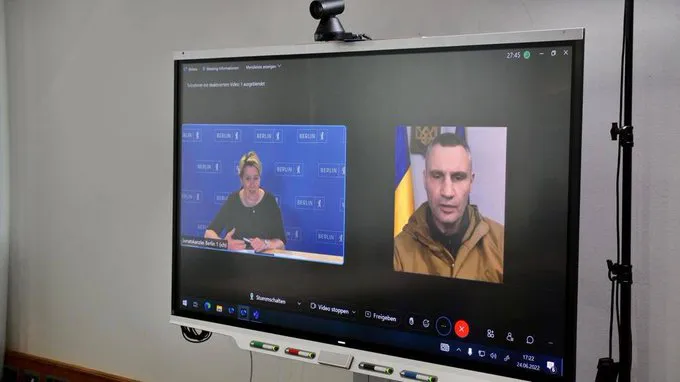 Бургомистр Берлина полчаса разговаривала с "фейковым" Кличко