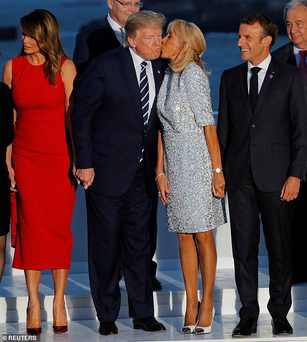 Эксперт по этикету — о поцелуях лидеров на саммите G7: Это явный перебор