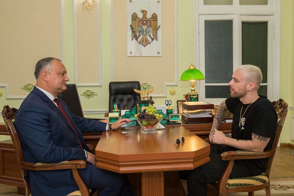 Додон встретился с прибывшим с концертом в Молдову Егором Кридом