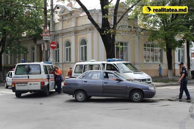Скорая с беременной женщиной на борту попала в ДТП