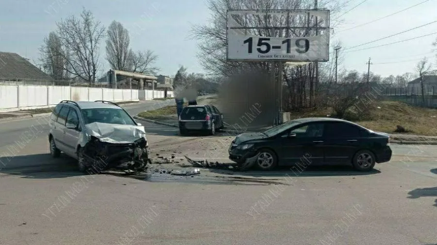 ДТП с участием трех автомобилей произошло в Рыбнице