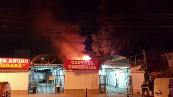 Возле центрального рынка произошел пожар