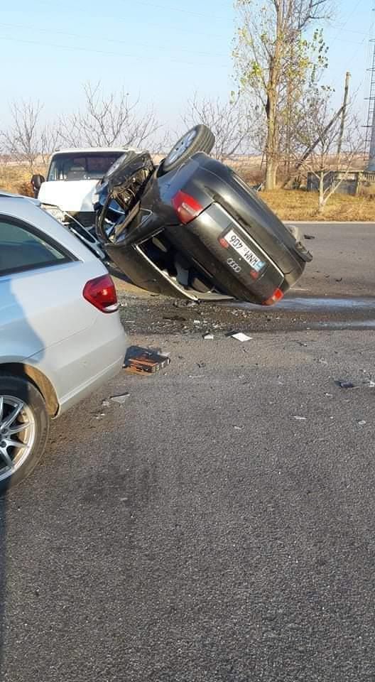 В Рышканах произошла авария с участием 3 автомобилей: погиб парень