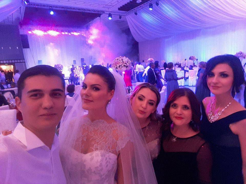 В сеть попали фото церемонии бракосочетания Алины Зоти