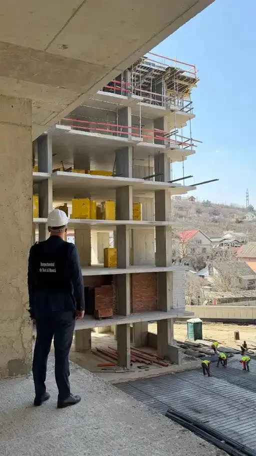 Nereguli grave pe un șantier din Durlești: Muncă la negru și riscuri majore pentru angajați