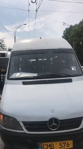 Цепная авария с участием маршрутки произошла в центре Кишинева