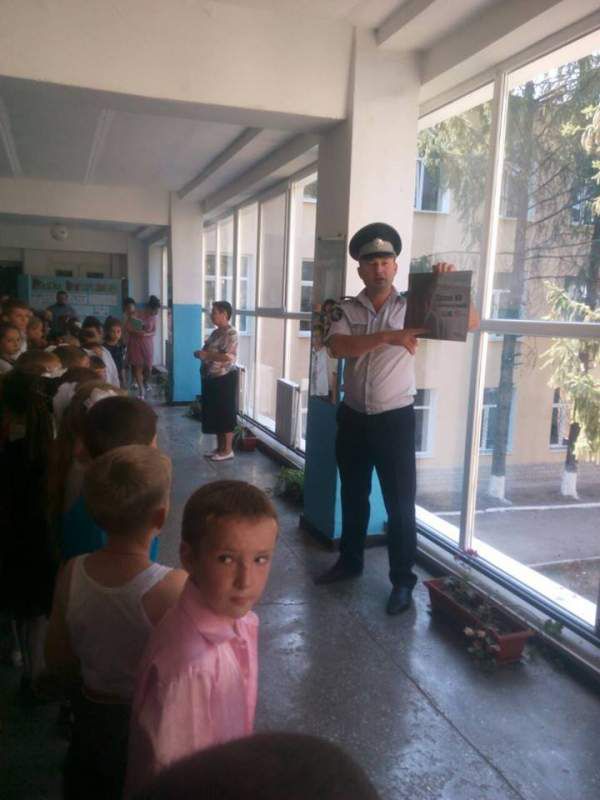 Полицейских обязали работать на фонд Плахотнюка