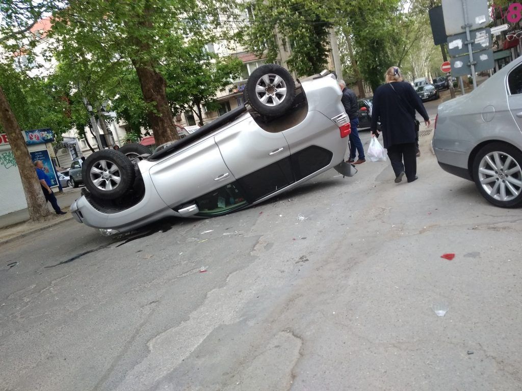 ДТП в столице: столкнулись две машины Toyota