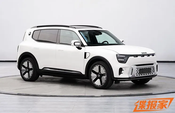 Smart представит самый крупный автомобиль в своей линейке