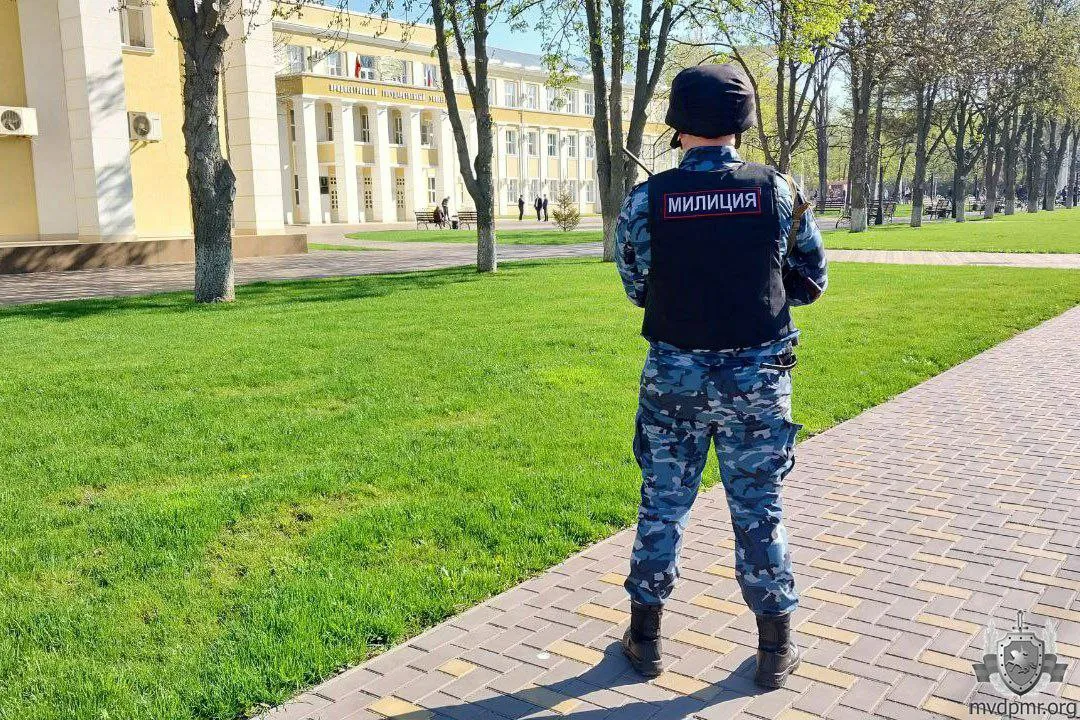В Приднестровье угрожают "взорвать" 15 учебных заведений: прибыли саперы