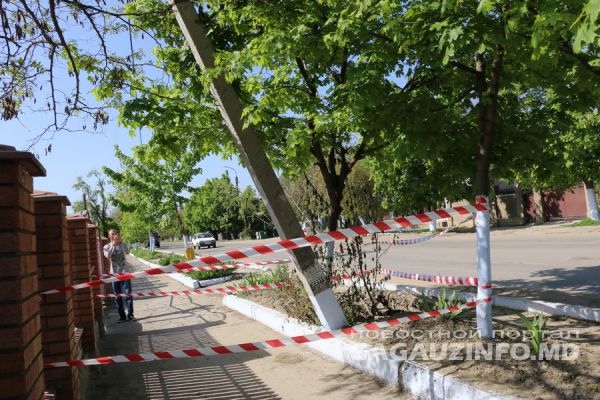 Последствия снегопада в Комрате: под улицей Ленина рухнул потолок катакомб