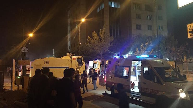 Теракт в Турции: взорвали автомобиль