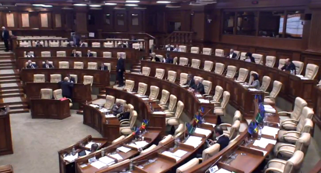 Poza zilei: Cum muncesc deputații. Sala Parlamentului - pustie