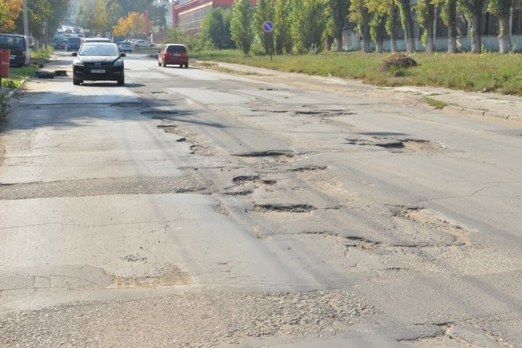 Дорога на улице Пэдурий будет отремонтирована